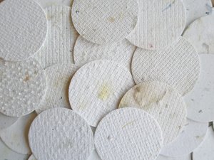100 Small Circle Cut Outs - 3.5cm - Neutral Tones