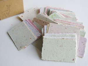 Lunch Box Notes. Love Notes. Message Paper for Mum in Box. Hand made Recycled Paper. 120 Small Hand Torn Pieces for Messages. Obento