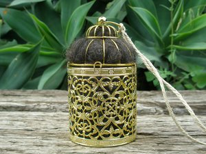 Gold Bird Nester for home isolation backyard gift with Llama Fibre Nest Building Material