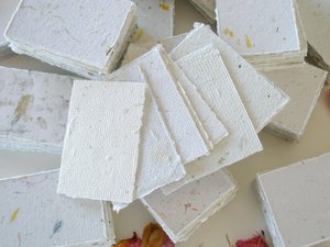 30 x Hand-made Recycled Paper Pieces 2 x 3", Small Hand Torn / Deckle Edge Sheets, Handmade Pieces with Petals in Neutral Tones
