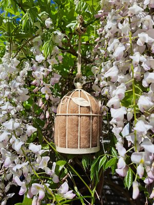 Native Bird Nester, Llama Nesting fibre in Cream Cage, Aviary Bedding Material, Wildlife Nest builder, Garden Decor, Nature Garden Gifts