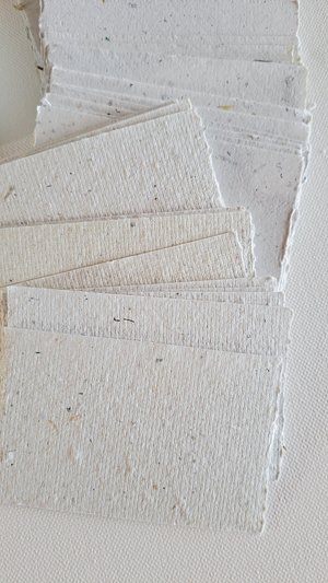 40 x Handmade paper place cards for stamping or calligraphy, 4 x 2.5 Inch Recycled Paper Pieces in gift box