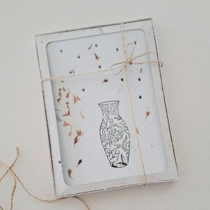 10 gift boxed flower collection / picking cards made from handmade recycled paper.