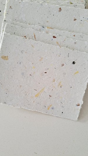 50 Pieces of thick handmade recycled card 4x3 Inch in Gift Box. Cream in colour, deckle and rough torn edges