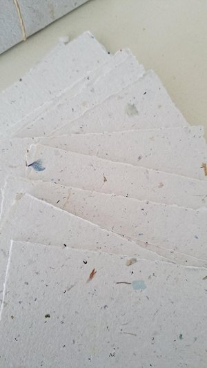 40 x Handmade papers, 4 x 3 Inch Recycled Paper Stationery Box