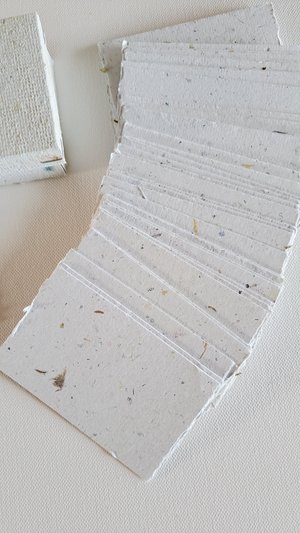 40 x Handmade paper place cards for stamping or calligraphy, 4 x 2.5 Inch Recycled Paper Pieces in gift box