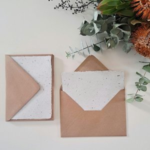 5 x Hand made recycled Paper Sheets with lawn clippings / grass, 5 x plain brown recycled 5x7" envelopes