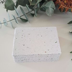 50 x Lawn Clipping Handmade note paper sheets, 4 x 3 Inch Recycled Paper Stationery Box for lawn mowing round