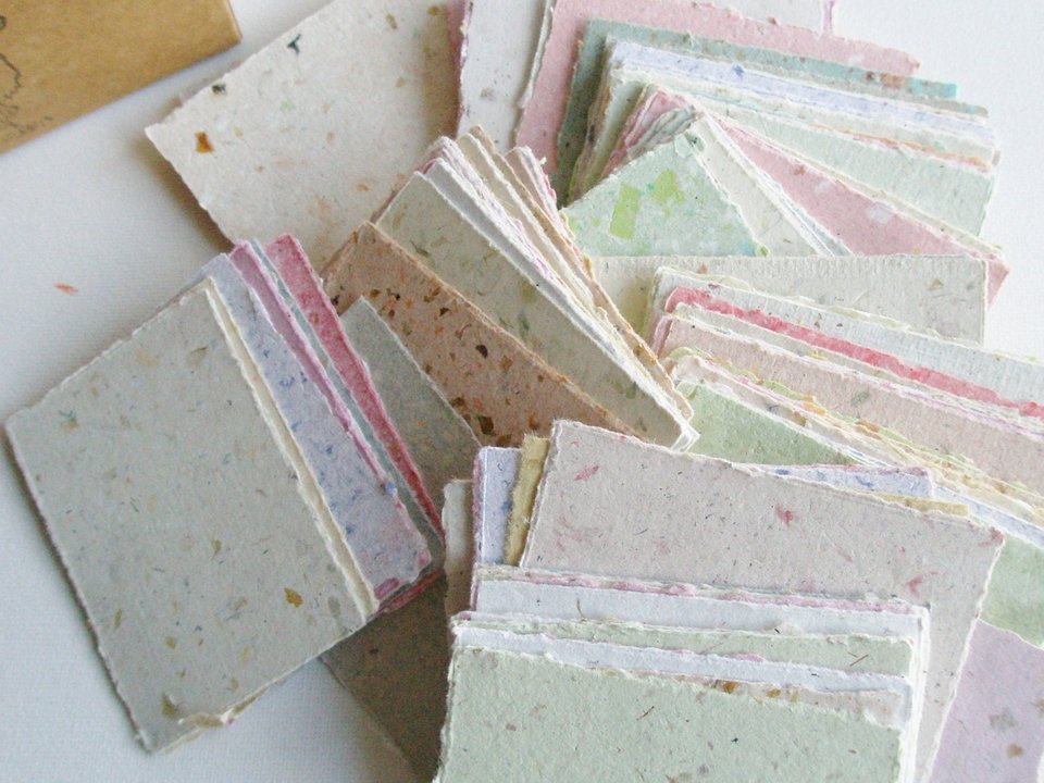 Lunch Box Notes. Love Notes. Message Paper for Mum in Box. Hand made Recycled Paper. 120 Small Hand Torn Pieces for Messages. Obento