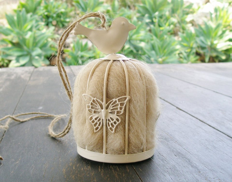 Bird Nester with opened Llama fibre for Nature Garden and gardener Gifts