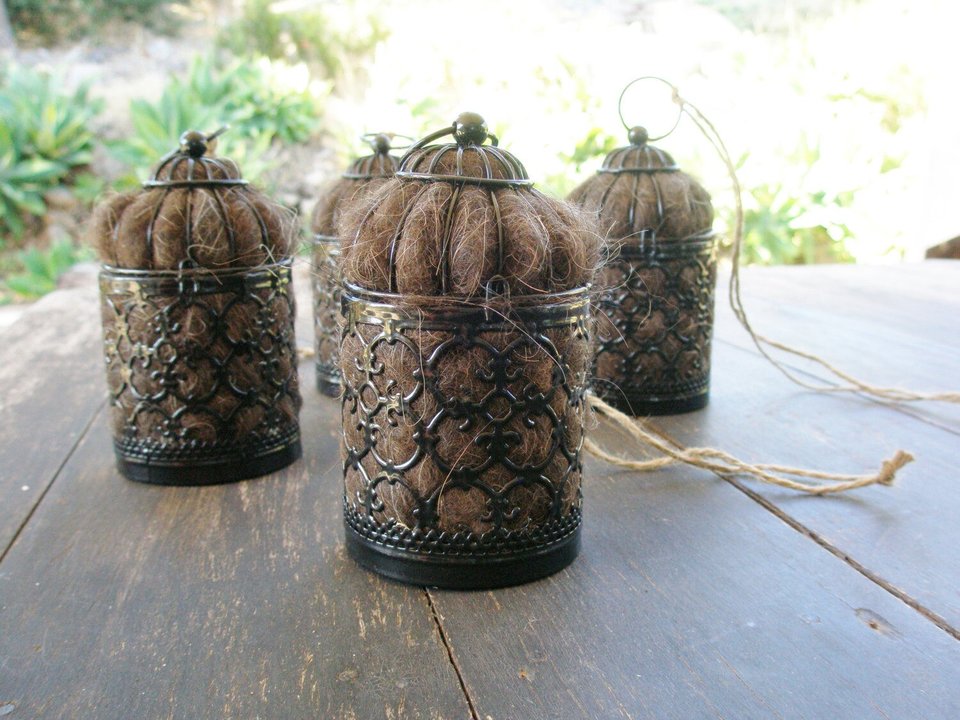 Black Bird Nester with Llama wool for nesting birds. Garden gift for gardener who loves wild birds visiting for birdbath, feeder, birdhouse