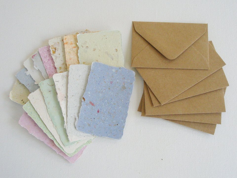 Hand made Cards with Envelopes, recycled Card Set, 20 Mini Gift Cards, Homemade Cards, Florist's card, Mini Blank Cards with Envelopes