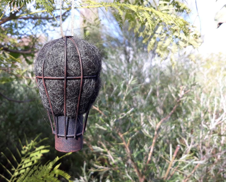 Hot Air Balloon Bird Nester. Outdoor home isolation Gift with Llama Fibre Nest Building Material. Children's homeschool nature activity