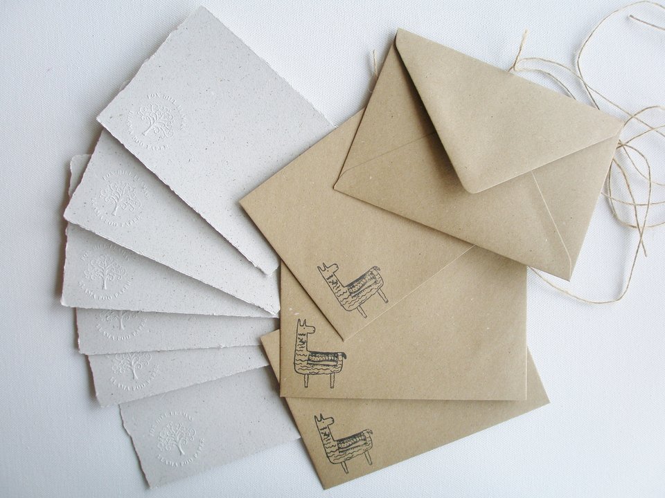 6x4 Inch Llama Poo Paper Letter Set. Writing paper with envelopes. Recycled stationery set for children