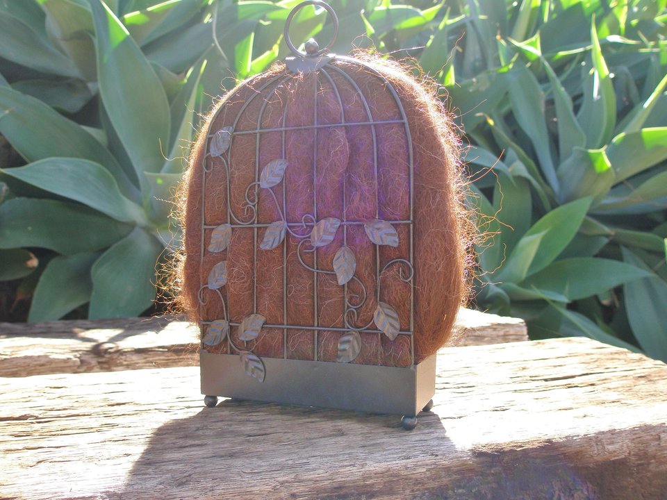 Narrow Bird Nester for Wall. Bird Nesting Llama Fibre Gift for Garden. Housewarming or Backyard Nature Gift Idea. Eco home gardener