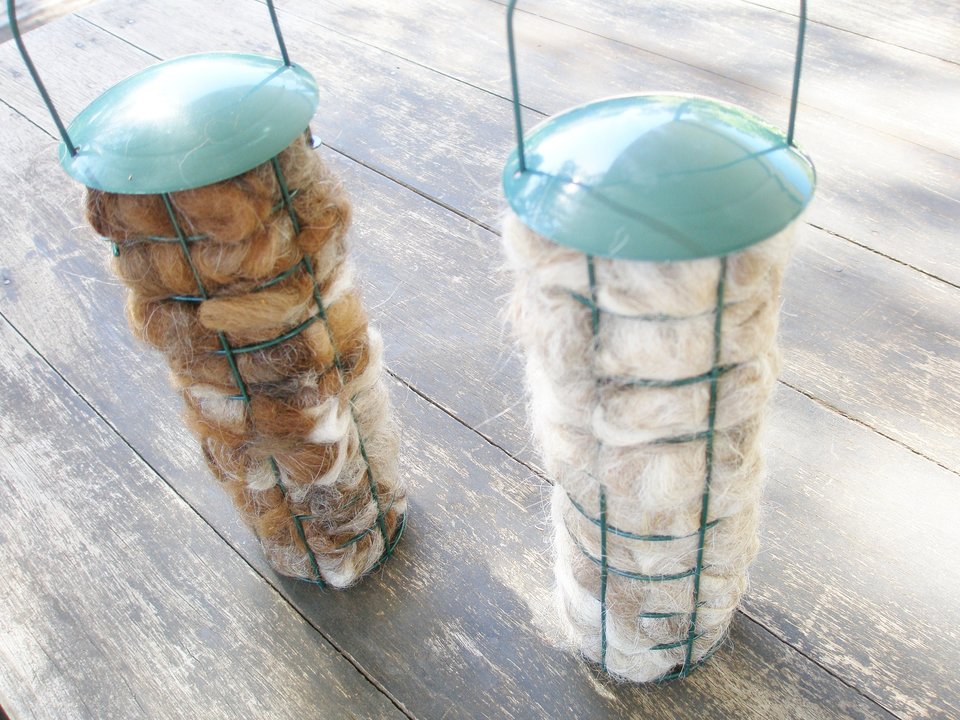 Bird Nester. Llama Fibre Nesting Material. Garden Isolation Backyard Gift Idea for Home gardener.  Natural Bird house filler