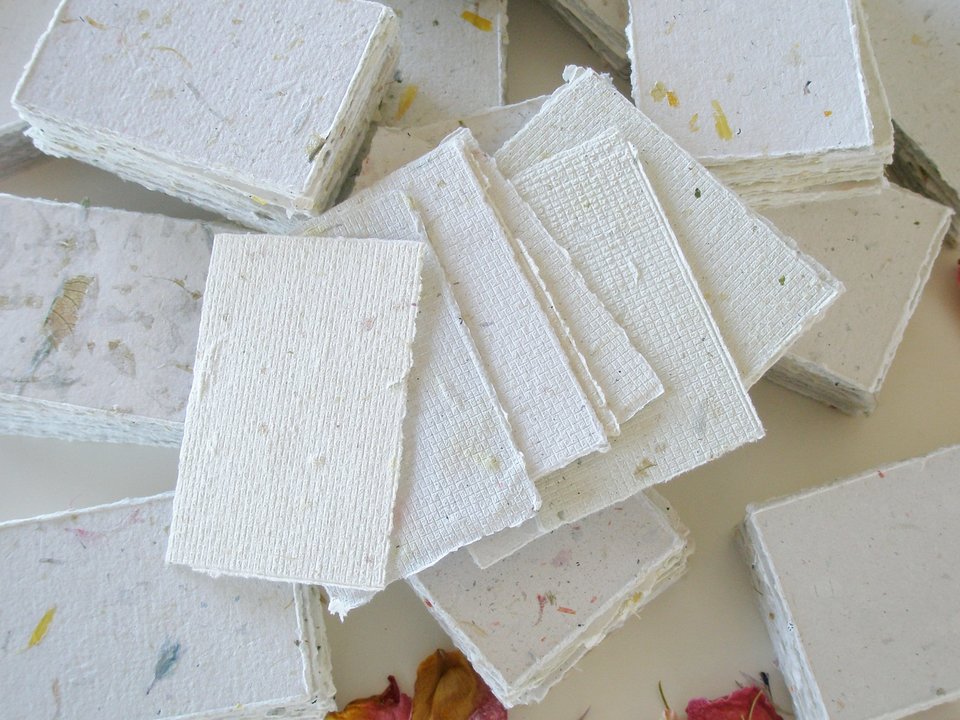 30 x Hand-made Recycled Paper Pieces 2 x 3", Small Hand Torn / Deckle Edge Sheets, Handmade Pieces with Petals in Neutral Tones