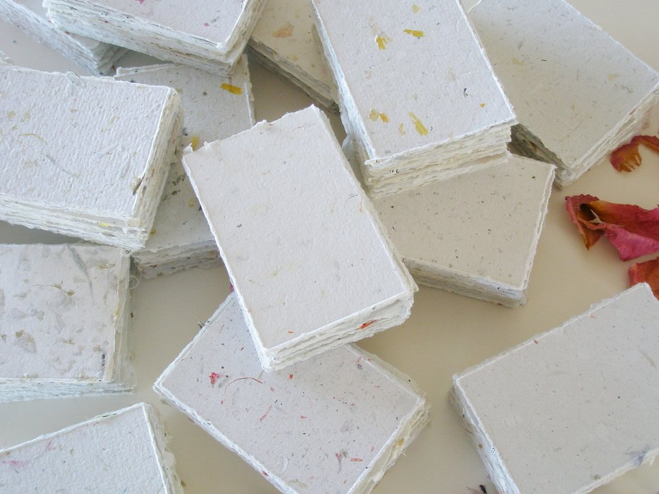 30 x Hand-made Recycled Paper Pieces 2 x 3", Small Hand Torn / Deckle Edge Sheets, Handmade Pieces with Petals in Neutral Tones