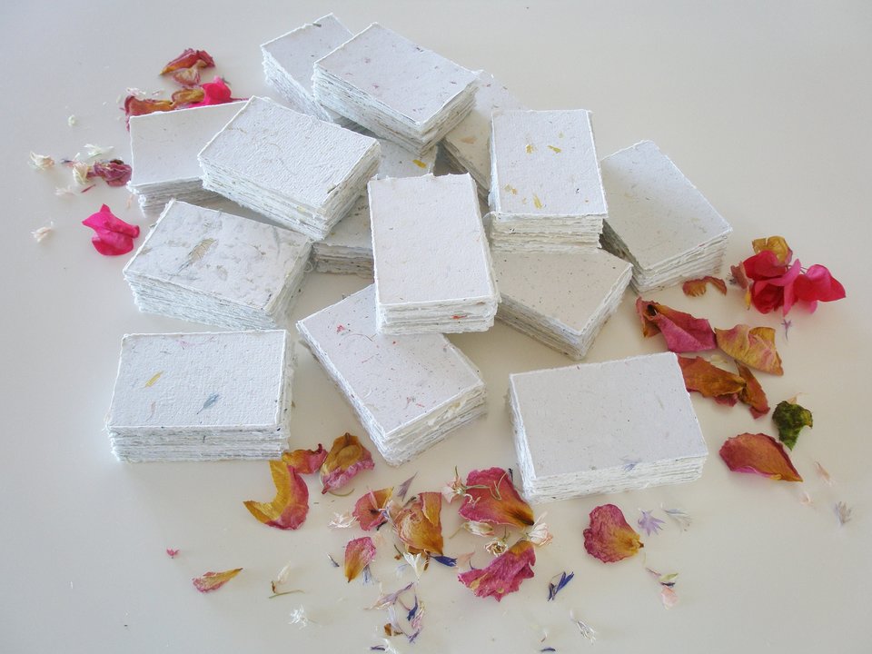 30 x Hand-made Recycled Paper Pieces 2 x 3", Small Hand Torn / Deckle Edge Sheets, Handmade Pieces with Petals in Neutral Tones