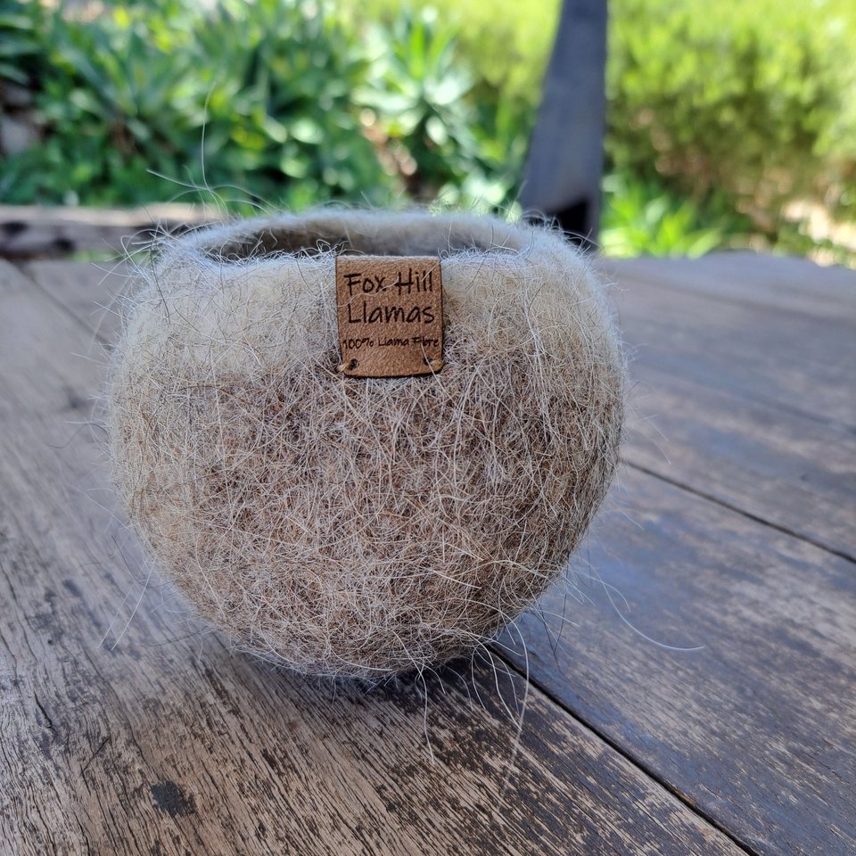 Fuzzy Llama Fibre Pod