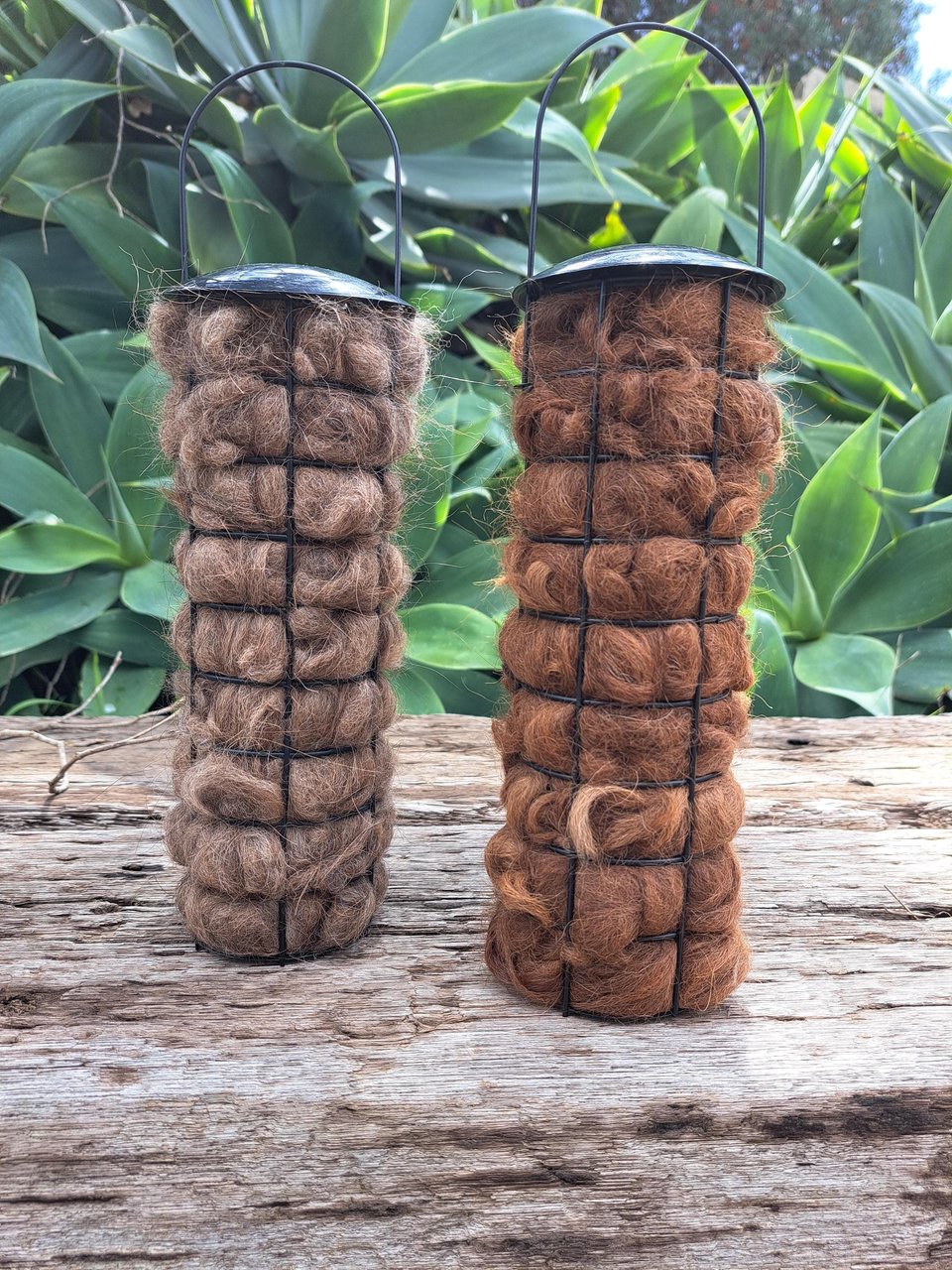 Llama Fibre Bird Nester: Natural Nesting Material in Black Holder