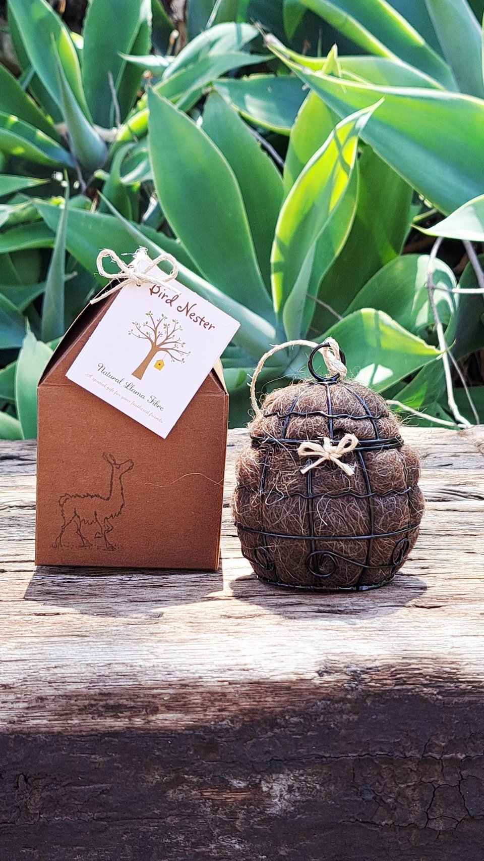 Small Bird Nester with refill in gift boxes. Llama Fibre Nesting Material for garden / bird lover. Birdhouse / birdbath / feeder accessory