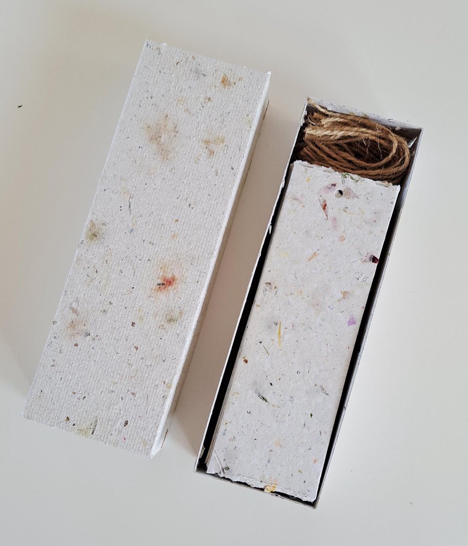 Bookmarks - Handmade recycled paper in gift box - Mixed neutral tones with flower petals and botanicals