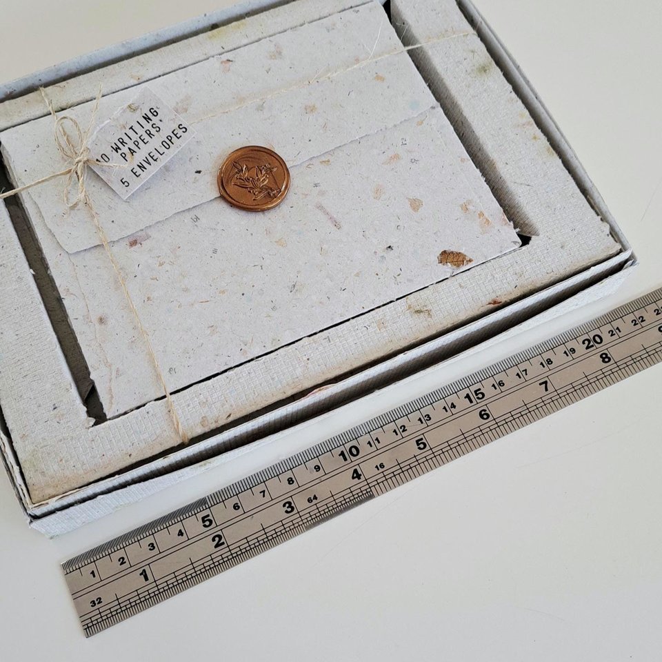 Stationery Set. Gift boxed handmade recycled paper writing sheets and envelopes with wax seals. 10 sheets, 5 envelopes, wax seals