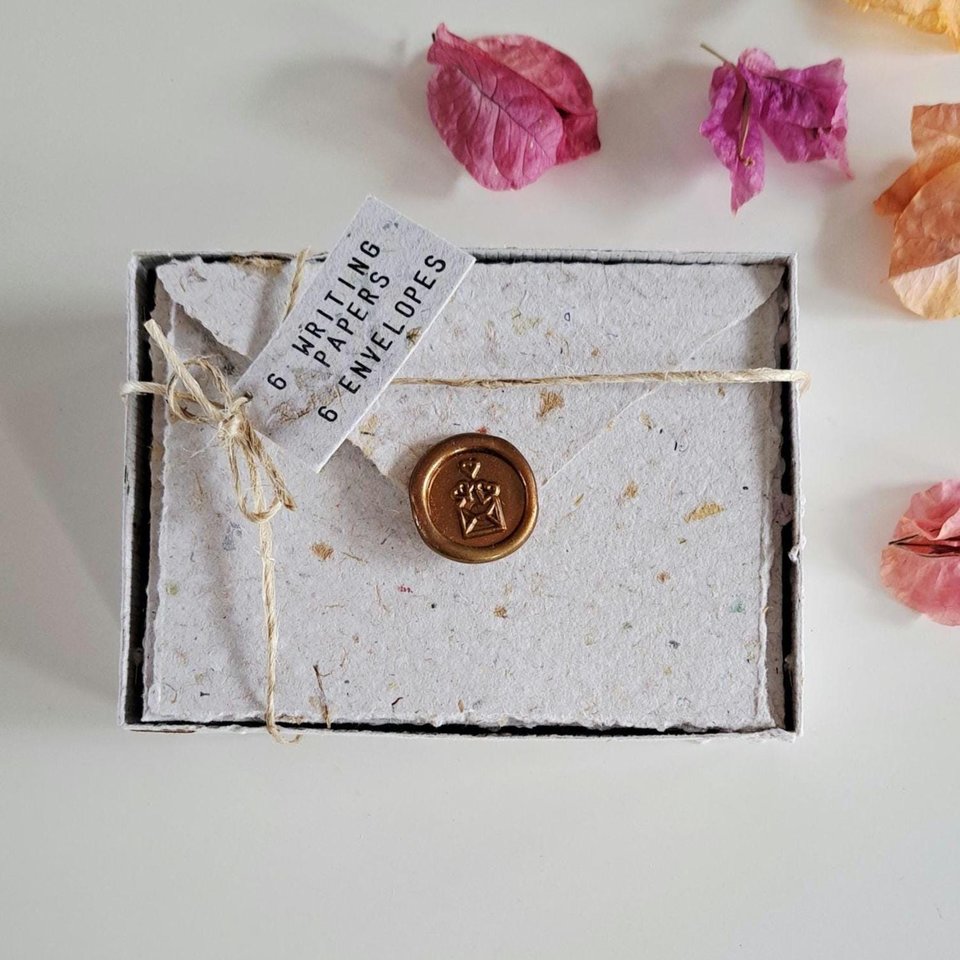 MINI Handmade Recycled Paper stationery set with botanicals - Gift Boxed