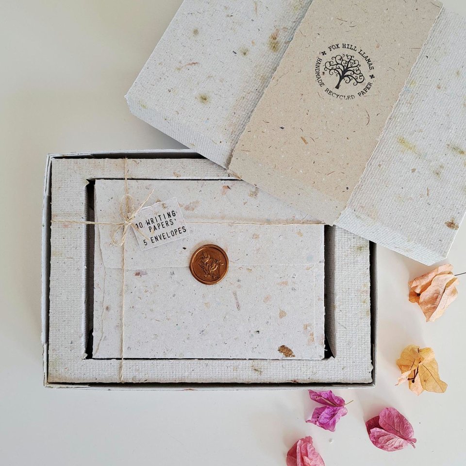 Stationery Set. Gift boxed handmade recycled paper writing sheets and envelopes with wax seals. 10 sheets, 5 envelopes, wax seals