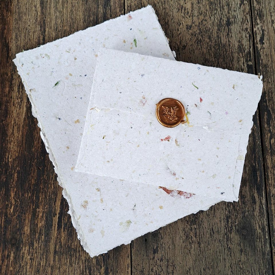 Stationery Set. Gift boxed handmade recycled paper writing sheets and envelopes with wax seals. 10 sheets, 5 envelopes, wax seals