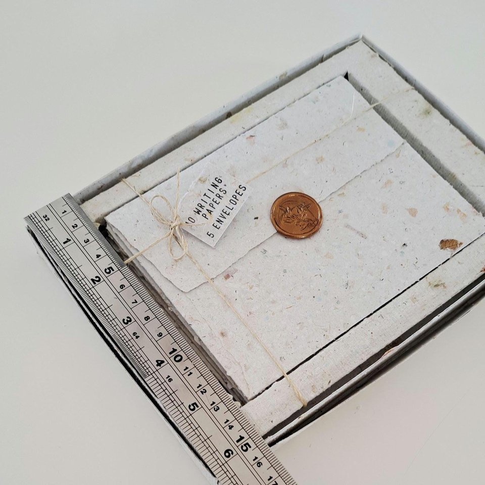 Stationery Set. Gift boxed handmade recycled paper writing sheets and envelopes with wax seals. 10 sheets, 5 envelopes, wax seals