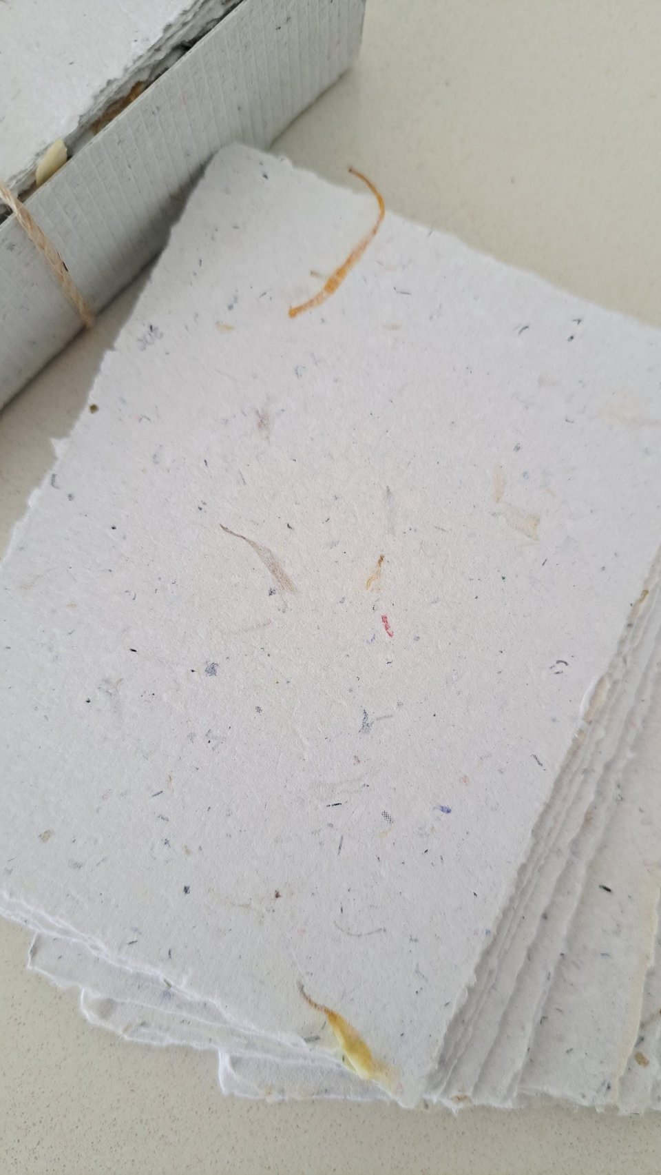 40 x Handmade papers, 4 x 3 Inch Recycled Paper Stationery Box