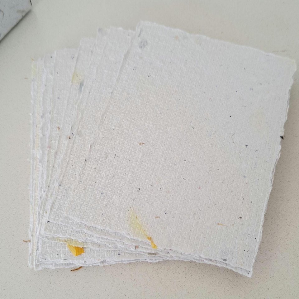 40 x Handmade papers, 4 x 3 Inch Recycled Paper Stationery Box