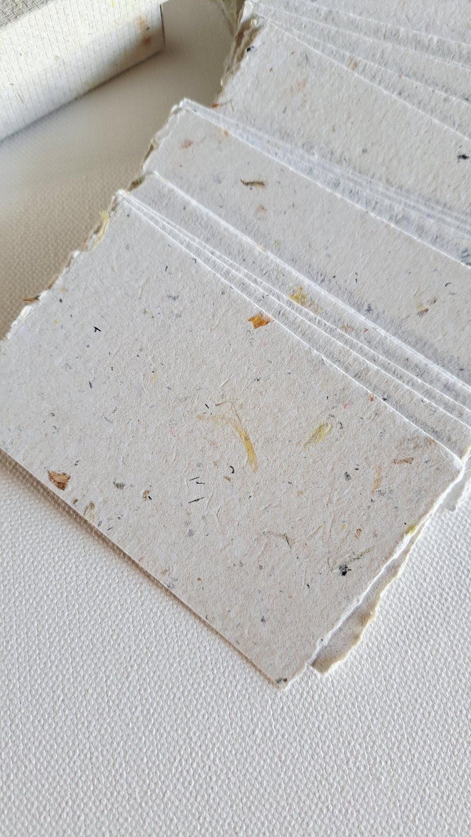 40 x Handmade recycled paper place cards for stamping or calligraphy, 4 x 2.5 Inch pieces in gift box