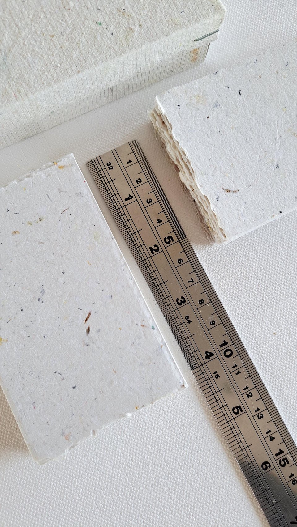 40 x Handmade recycled paper place cards for stamping or calligraphy, 4 x 2.5 Inch pieces in gift box