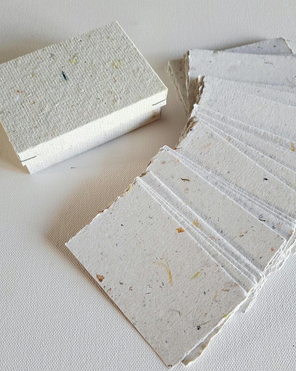 40 x Handmade recycled paper place cards for stamping or calligraphy, 4 x 2.5 Inch pieces in gift box