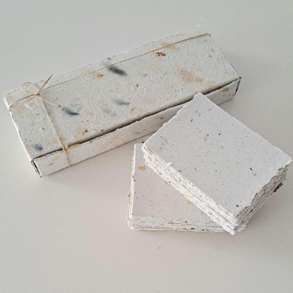 50 Pieces of thick handmade recycled card 4x3 Inch in Gift Box. Cream in colour, deckle and rough torn edges