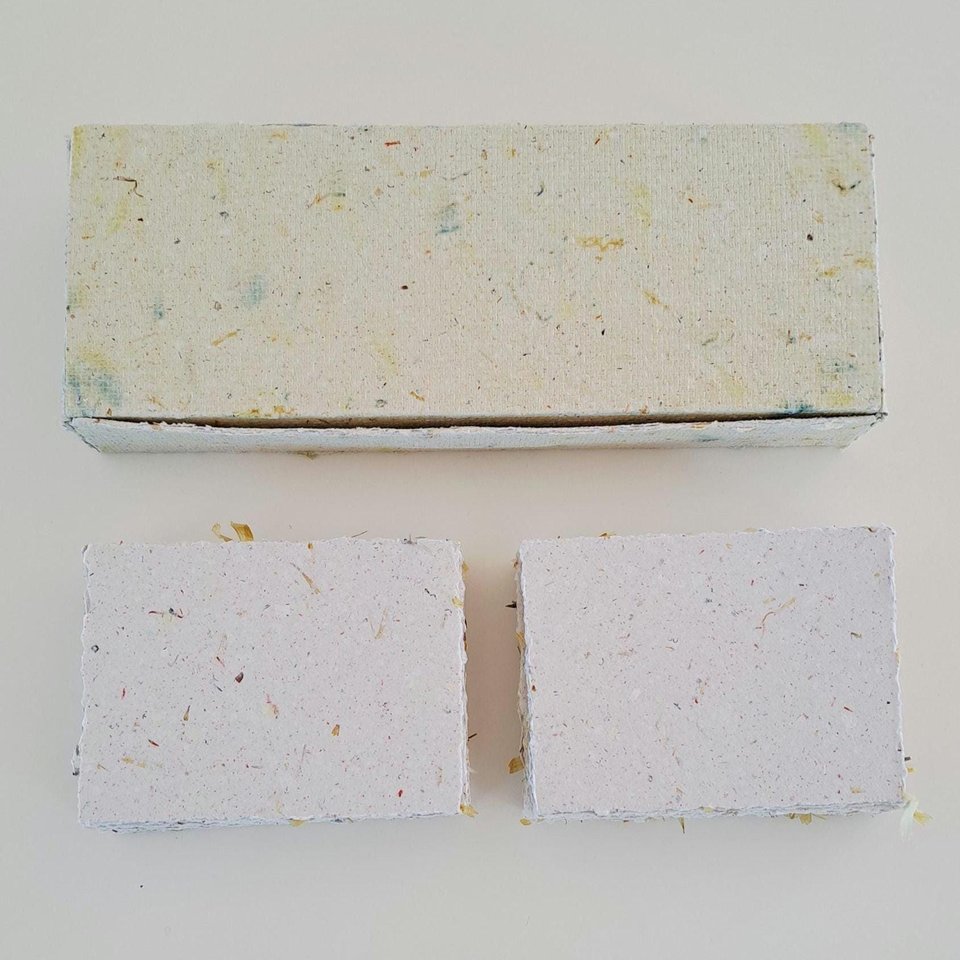 50 Pieces of thick handmade recycled card 4x3 Inch in Gift Box. Cream in colour, deckle and rough torn edges with saffron flecks