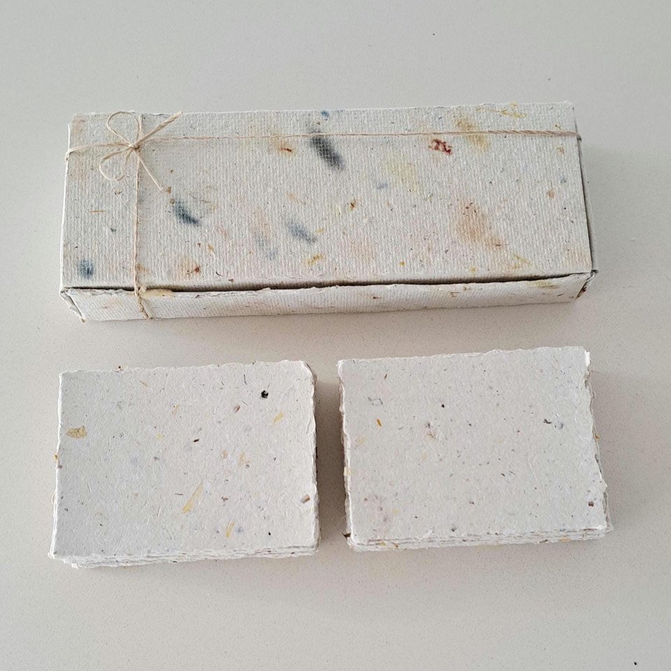 50 Pieces of thick handmade recycled card 4x3 Inch in Gift Box. Cream in colour, deckle and rough torn edges