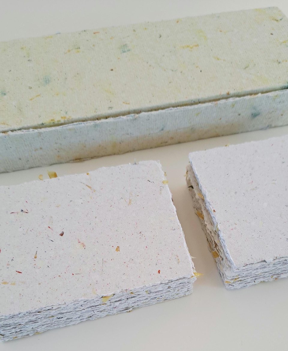 50 Pieces of thick handmade recycled card 4x3 Inch in Gift Box. Cream in colour, deckle and rough torn edges with saffron flecks