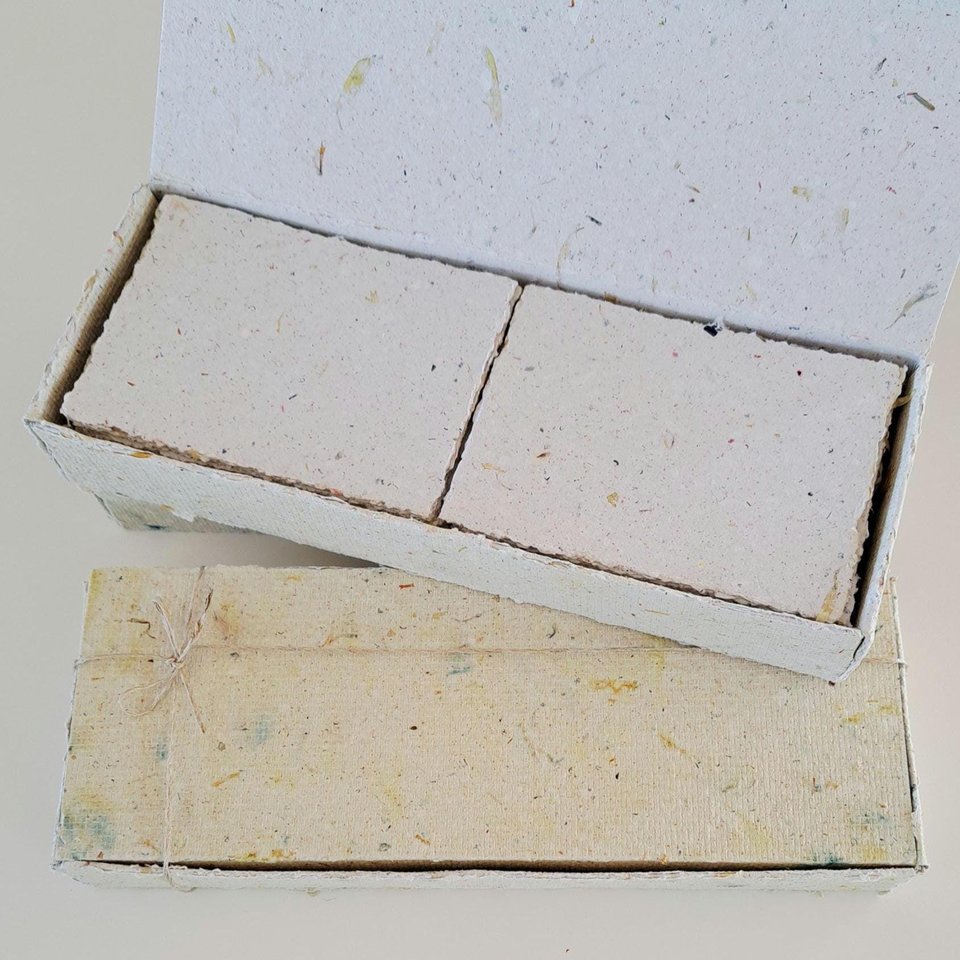 50 Pieces of thick handmade recycled card 4x3 Inch in Gift Box. Cream in colour, deckle and rough torn edges with saffron flecks