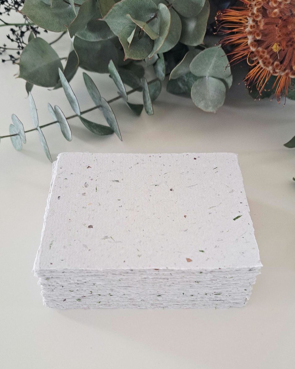 50 x Lawn Clipping Handmade note paper sheets, 4 x 3 Inch Recycled Paper Stationery Box for lawn mowing round