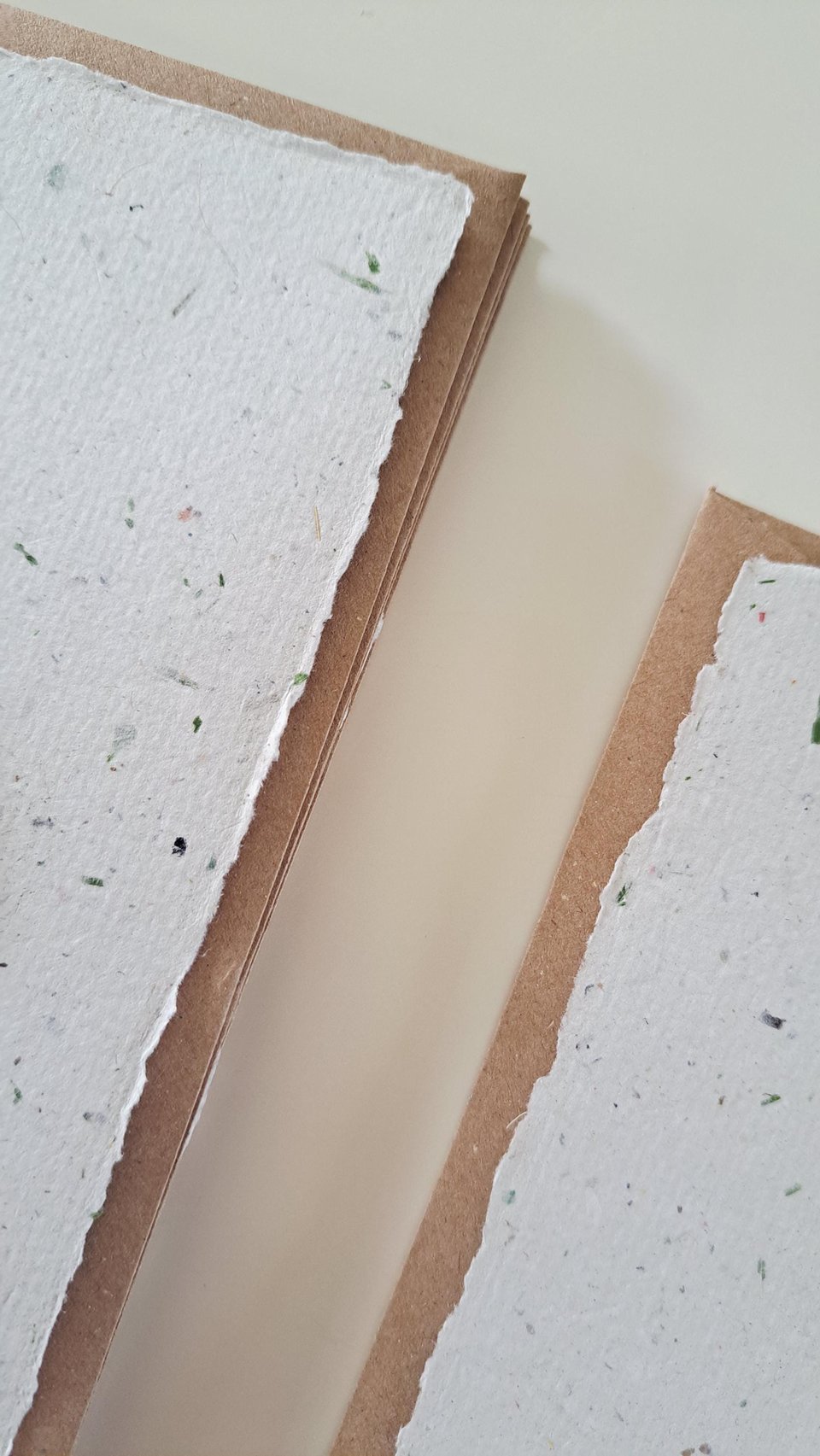5 x Hand made recycled Paper Sheets with lawn clippings / grass, 5 x plain brown recycled 5x7" envelopes