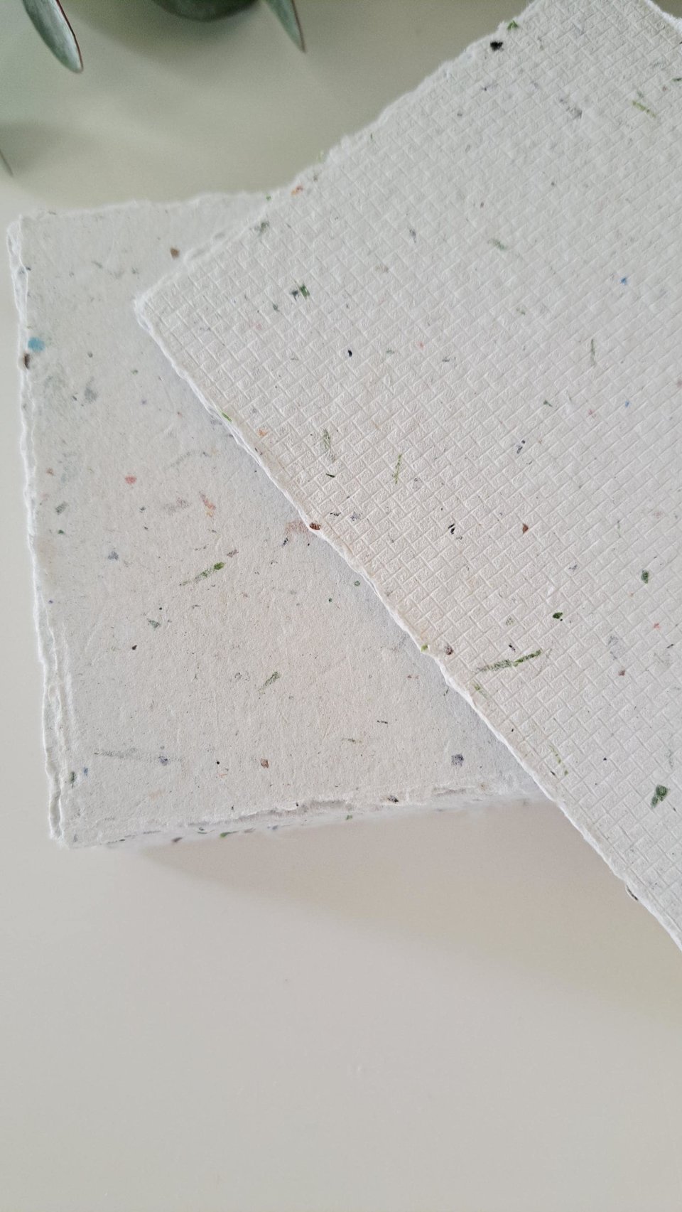 50 x Lawn Clipping Handmade note paper sheets, 4 x 3 Inch Recycled Paper Stationery Box for lawn mowing round