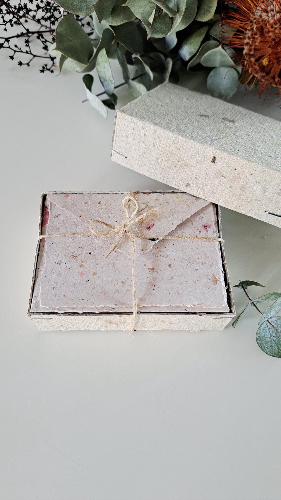 MINI Handmade Recycled Paper stationery set of 10 sheets and 10 envelopes with botanicals - Gift Boxed.