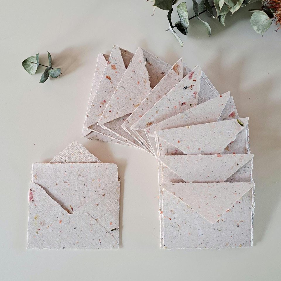 MINI Handmade Recycled Paper stationery set of 10 sheets and 10 envelopes with botanicals - Gift Boxed.