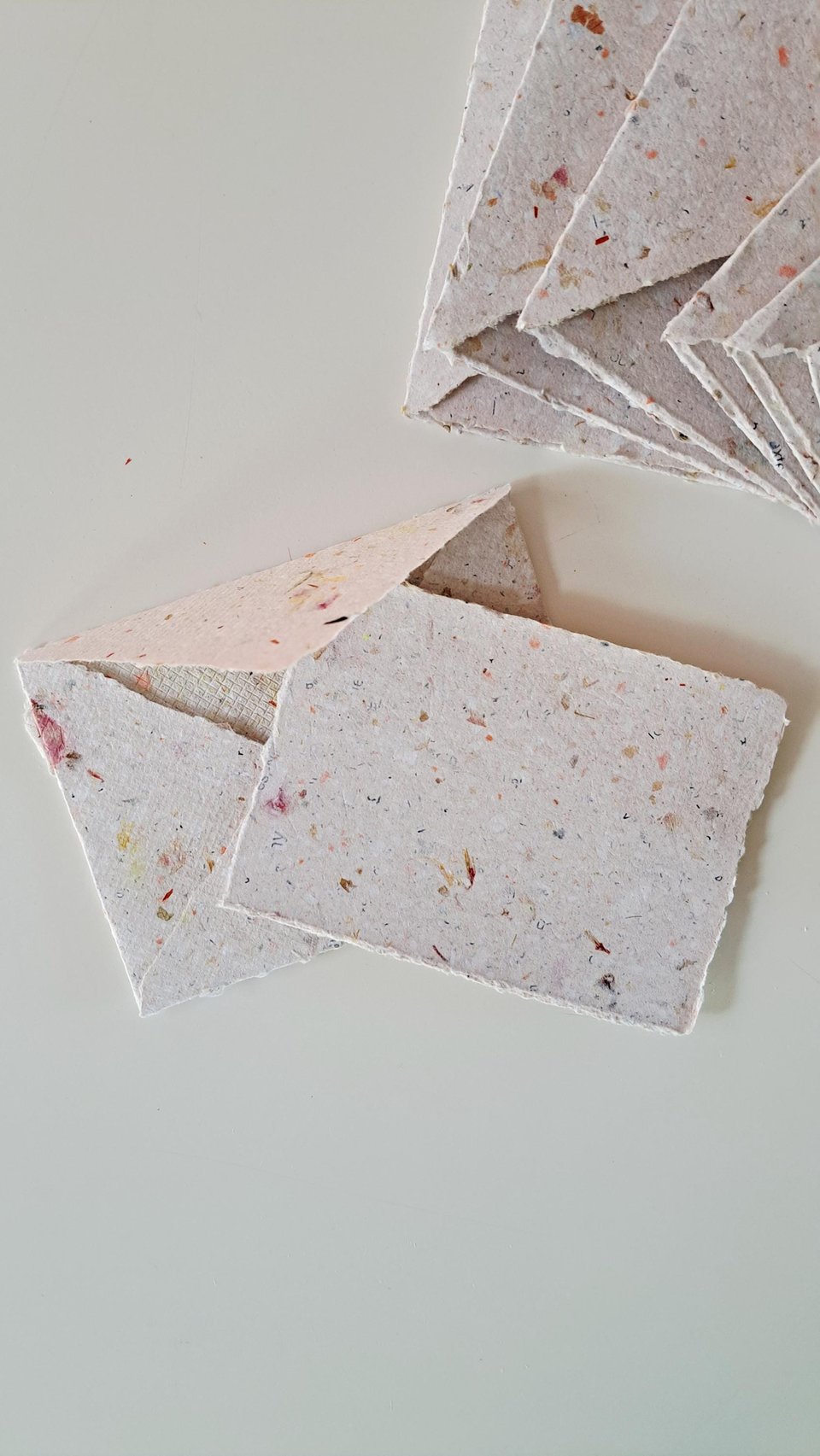MINI Handmade Recycled Paper stationery set of 10 sheets and 10 envelopes with botanicals - Gift Boxed.