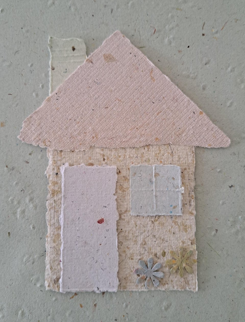 Little Houses Paper Collage Craft Kit: DIY handmade recycled paper pieces to create 4 flat house designs.