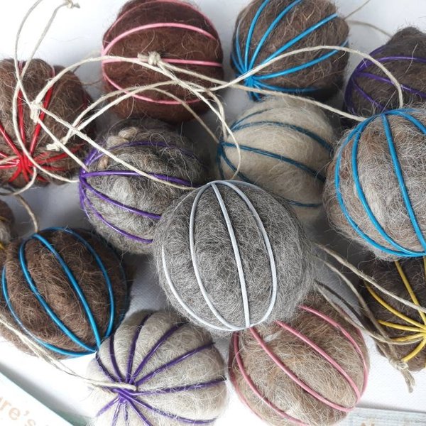 8 x Bird Nester Party Favors, Nature Play Gifts, Outdoor thank you gift, Eco Friendly Prizes, Colourful Garden fun, Child's Playground idea